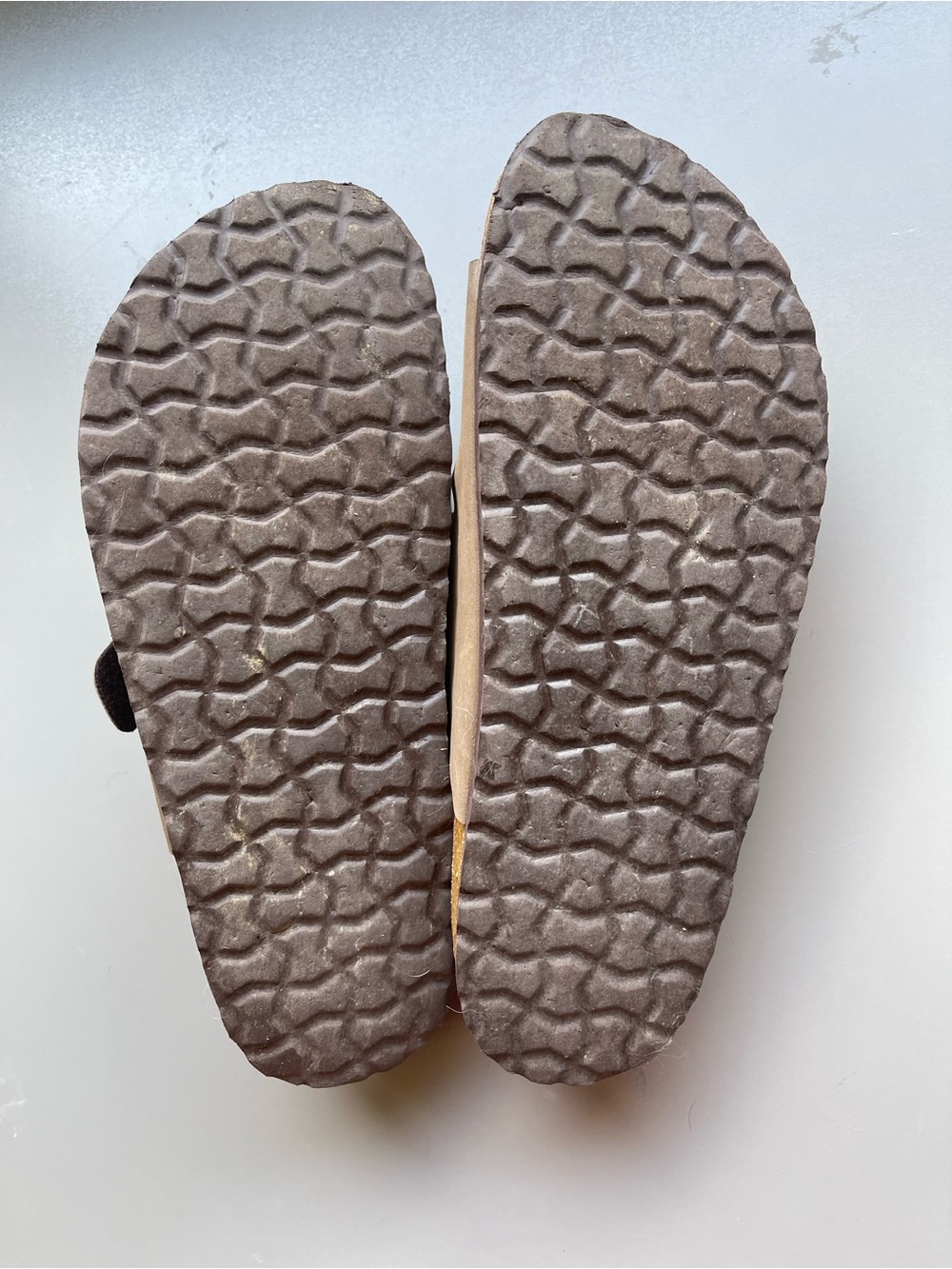 Cushionaire Lane Cork Footbed Sandals - Picture 4 of 4